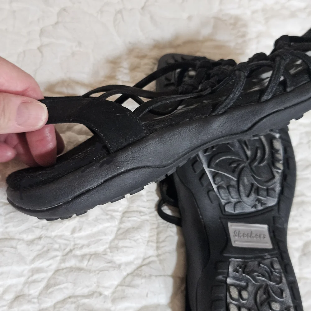 SKECHERS Women's Reggae Slim Forget Me Knot Strappy Memory Foam Sandals Black 9 - Picture 3 of 7